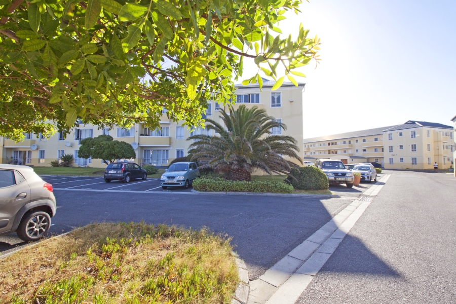 2 Bedroom Property for Sale in Sunnydale Western Cape